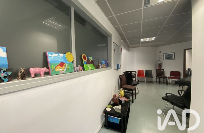 Vente Boutique/Local commercial 81 m&sup2; — photo 3