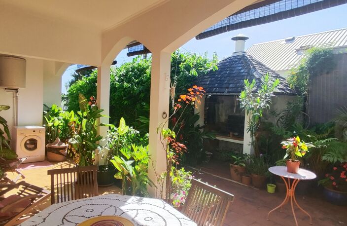 Vente Maison/villa 7 pièces — photo 2