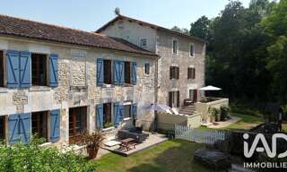 Maison 20 Pièces 626 m² à vendre à Bourg-Charente (16200)