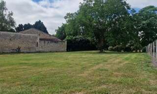 Terrain  583 m² à vendre à Saint-Macaire-du-Bois (49260)
