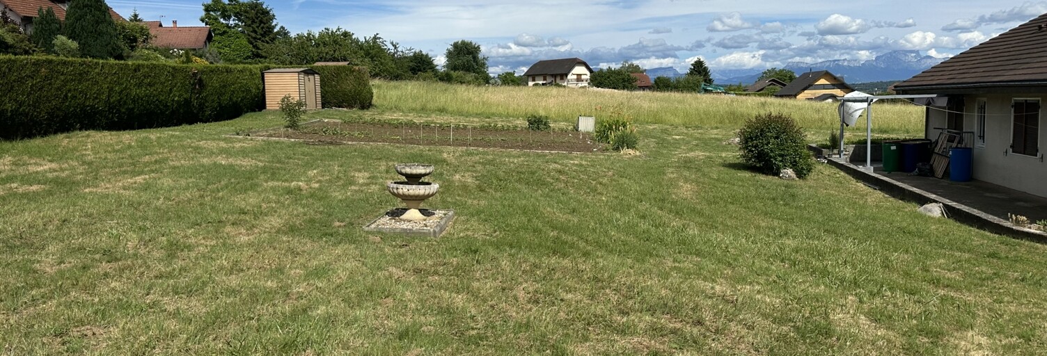 Terrain  930 m² à vendre à Clermont (74270)