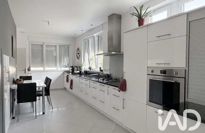 Vente Maison/villa 8 pièces — photo 3