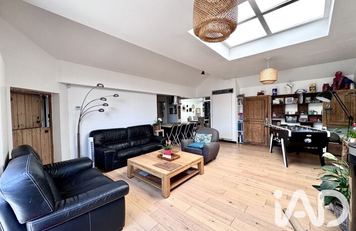 Vente Maison/villa 8 pièces — photo 2