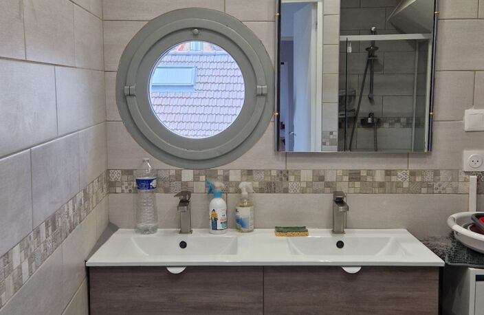 Vente Boutique/Local commercial 300 m&sup2; — photo 3