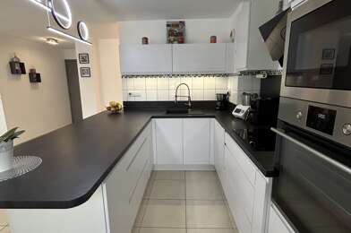 Appartement 3 pièces 224900 €