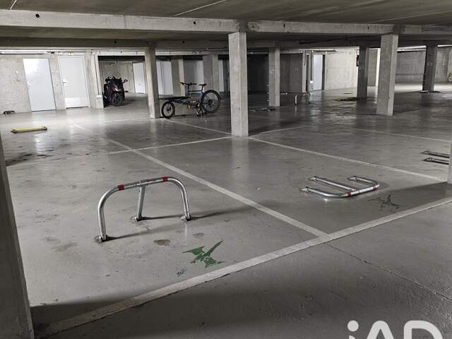 Vente Garage 12 m&sup2; — photo du bien
