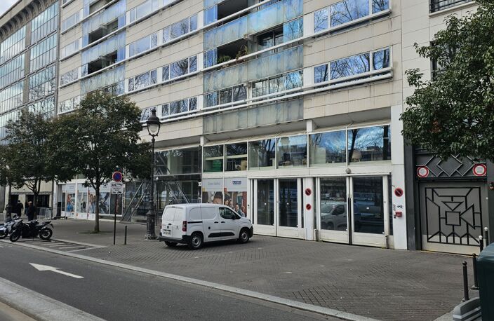 Vente Garage 12 m&sup2; — photo 2