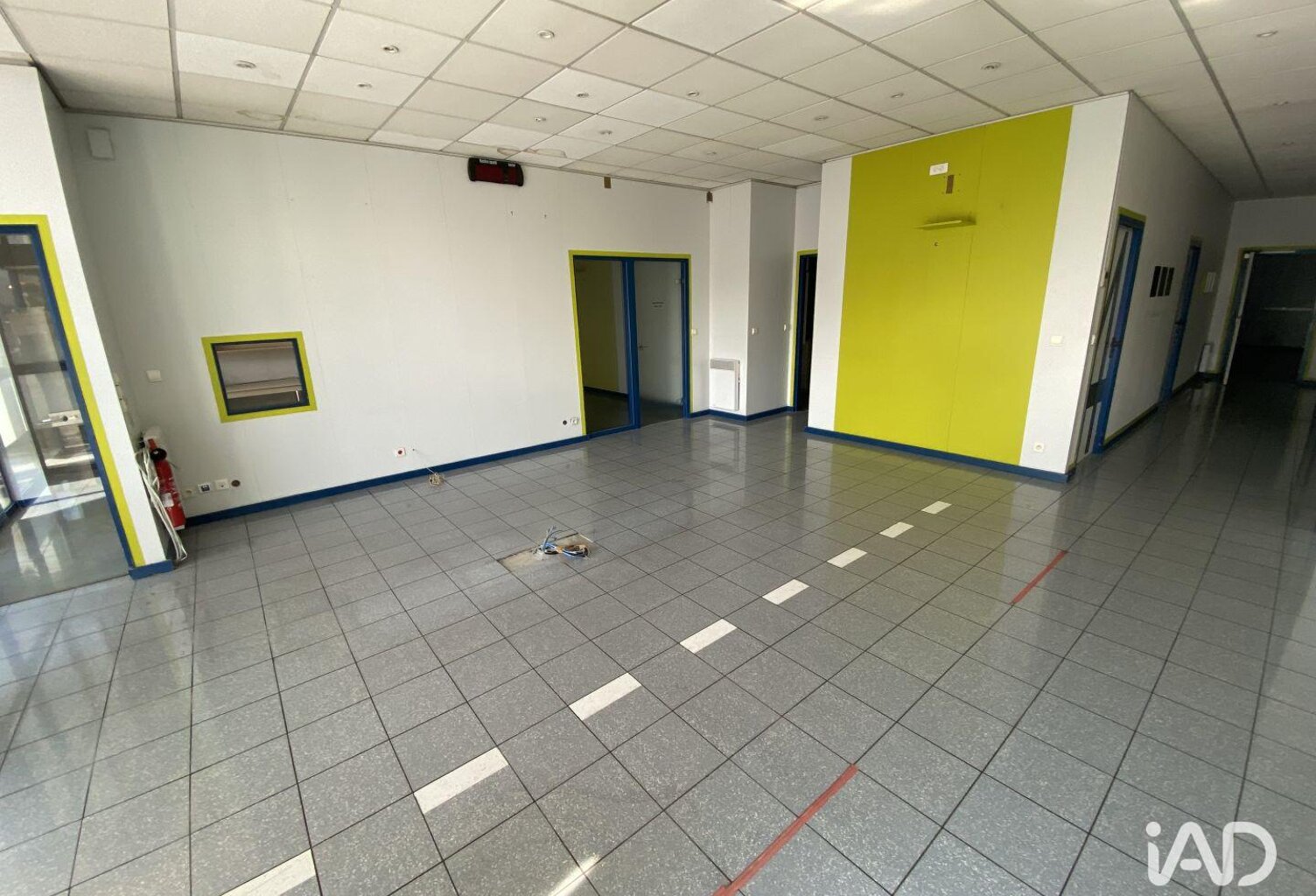 Vente Murs commerciaux 564 m&sup2; — photo 1