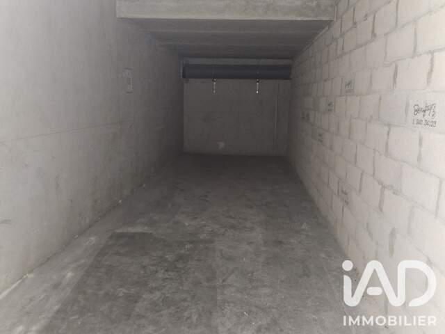 Vente Garage 23 m&sup2; — photo du bien