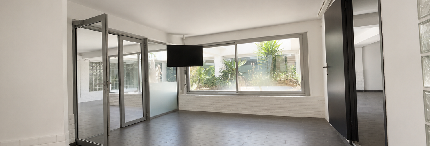 Commerce  435 m² à vendre à Saint-Raphaël (83700)