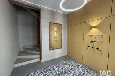 Commerce  810 €