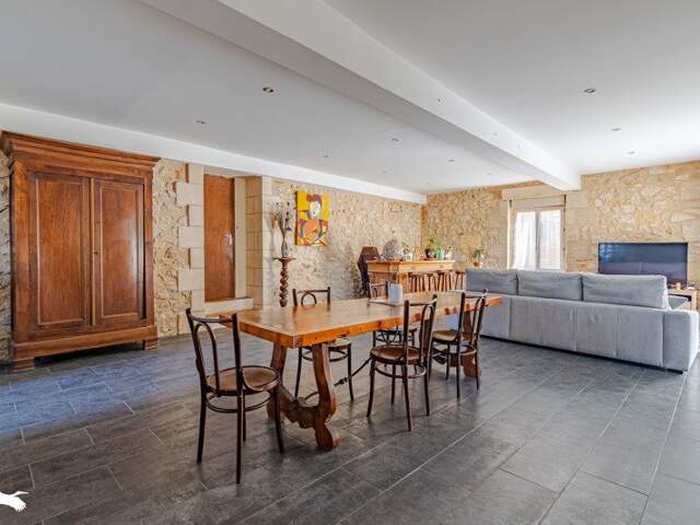 Maison 6 pièces 187 m² à Cardan — photo du bien