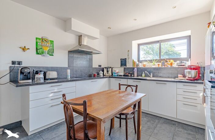 Vente maison 6 pièces 187 m² Cardan (33410) — photo 2