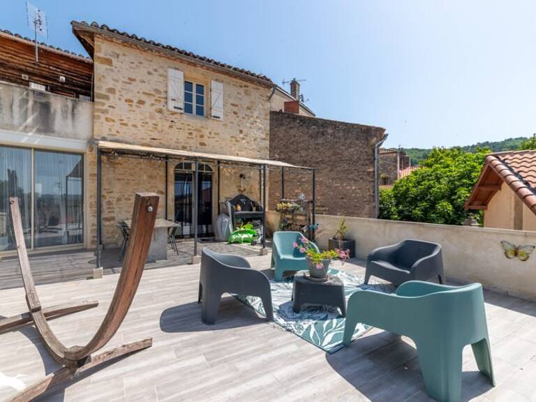 Maison en pierre de 10 pièces principales — photo 1