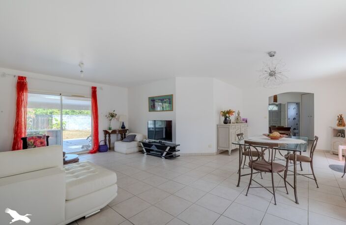 Vente maison 5 pièces 140 m² Bassens (33530) — photo 2