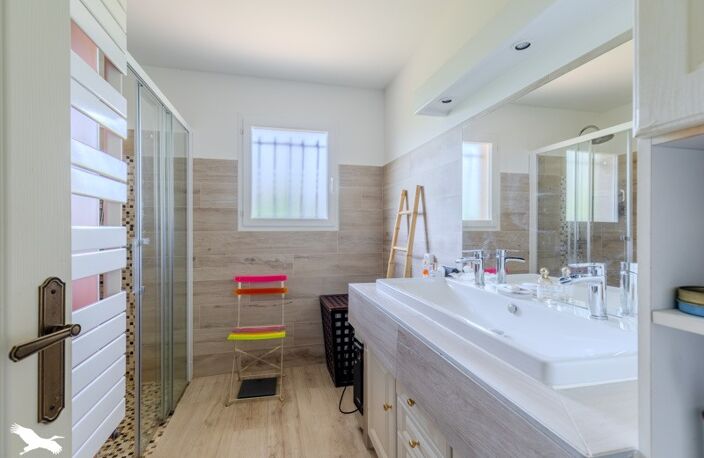 Contemporaine de 6 pièces principales — photo 4