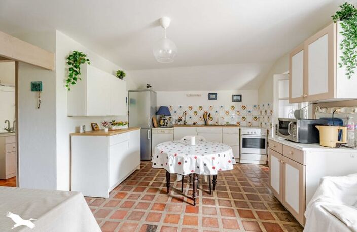 Maison en pierre de 6 pièces principales — photo 4