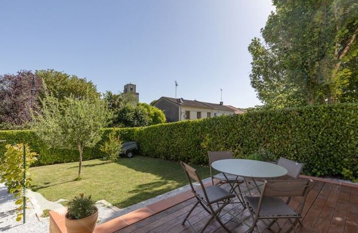 Villa de 6 pièces principales — photo 2