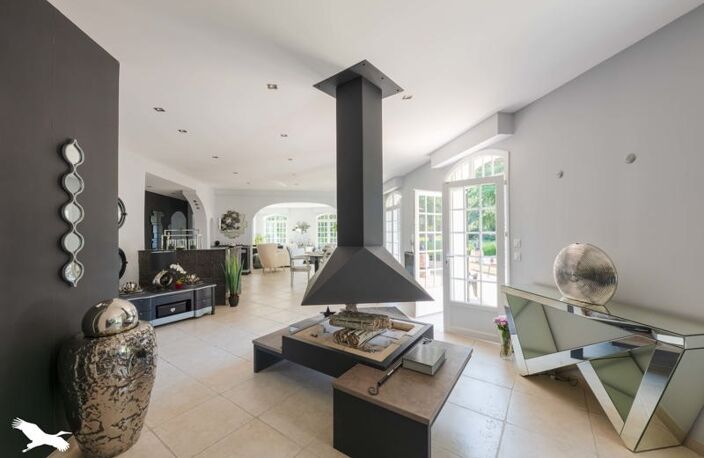 Contemporaine de 8 pièces principales — photo 3