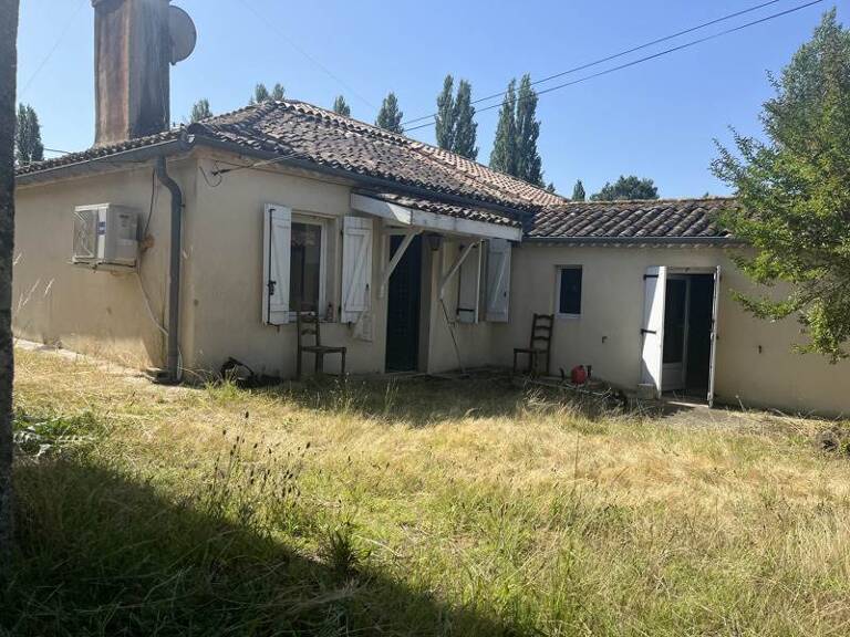 Maison en pierre de 3 pièces principales — photo 1