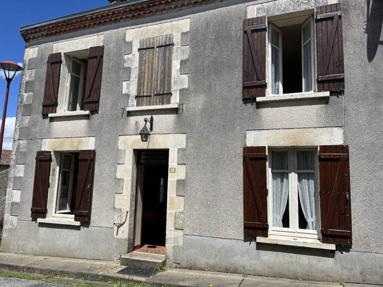 Maison de bourg de 4 pièces principales — photo 1