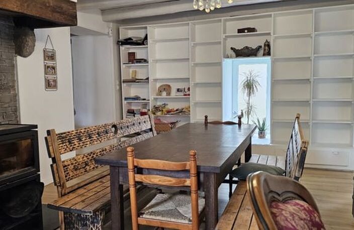 Maison en pierre de 6 pièces principales — photo 4