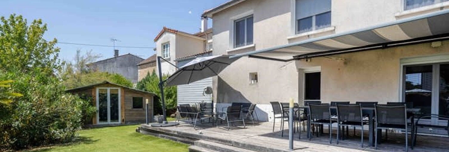 Maison 5 Pièces 114 m² à vendre à La Rochefoucauld-en-Angoumois (16110)