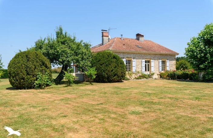 Maison en pierre de 6 pièces principales — photo 4