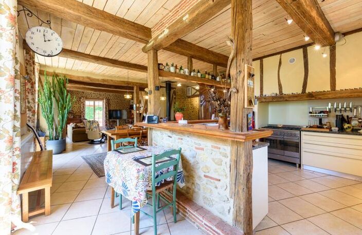 Maison en pierre de 6 pièces principales — photo 5