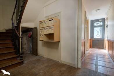 Immeuble  328290 €
