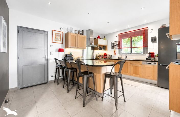 Vente maison 7 pièces 205 m² Mehun-sur-Yèvre (18500) — photo 3