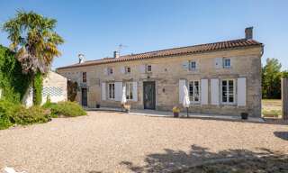 Maison 6 Pièces 233 m² à vendre à Louzignac (17160)