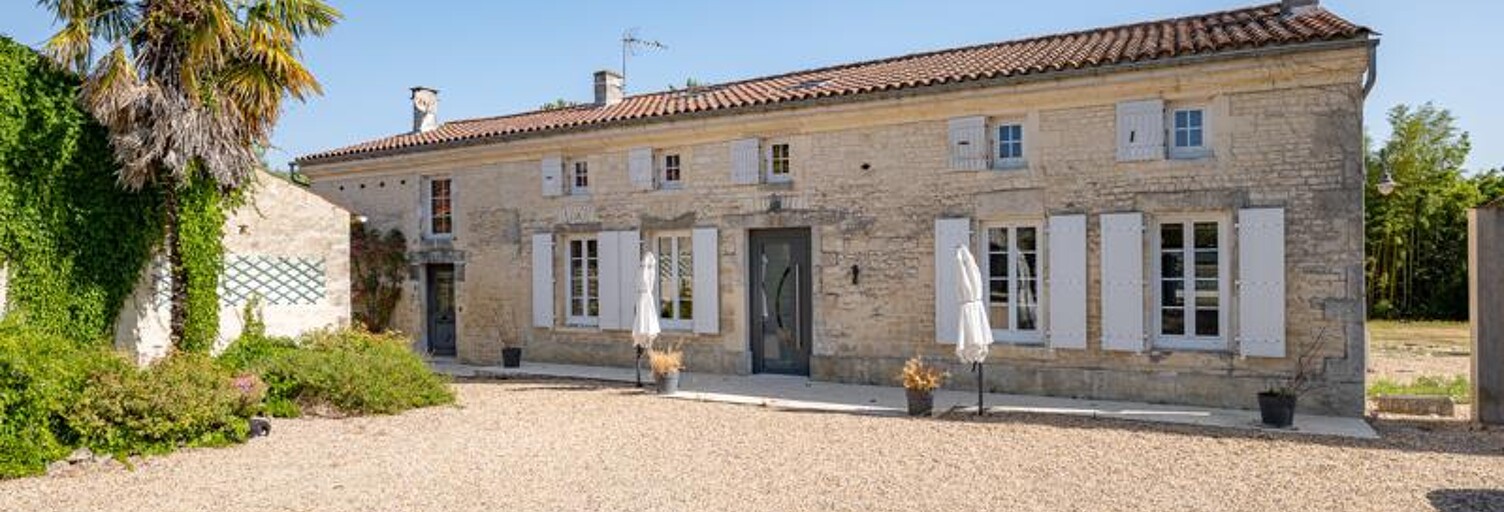 Maison 6 Pièces 233 m² à vendre à Louzignac (17160)