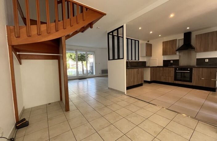 Vente maison 4 pièces 88 m² Pontoise (95300) — photo 3