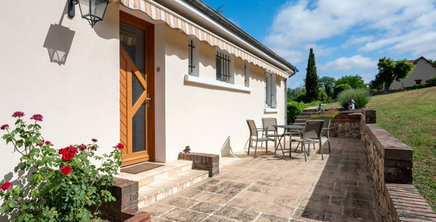 Maison de bourg de 6 pièces principales — photo 1