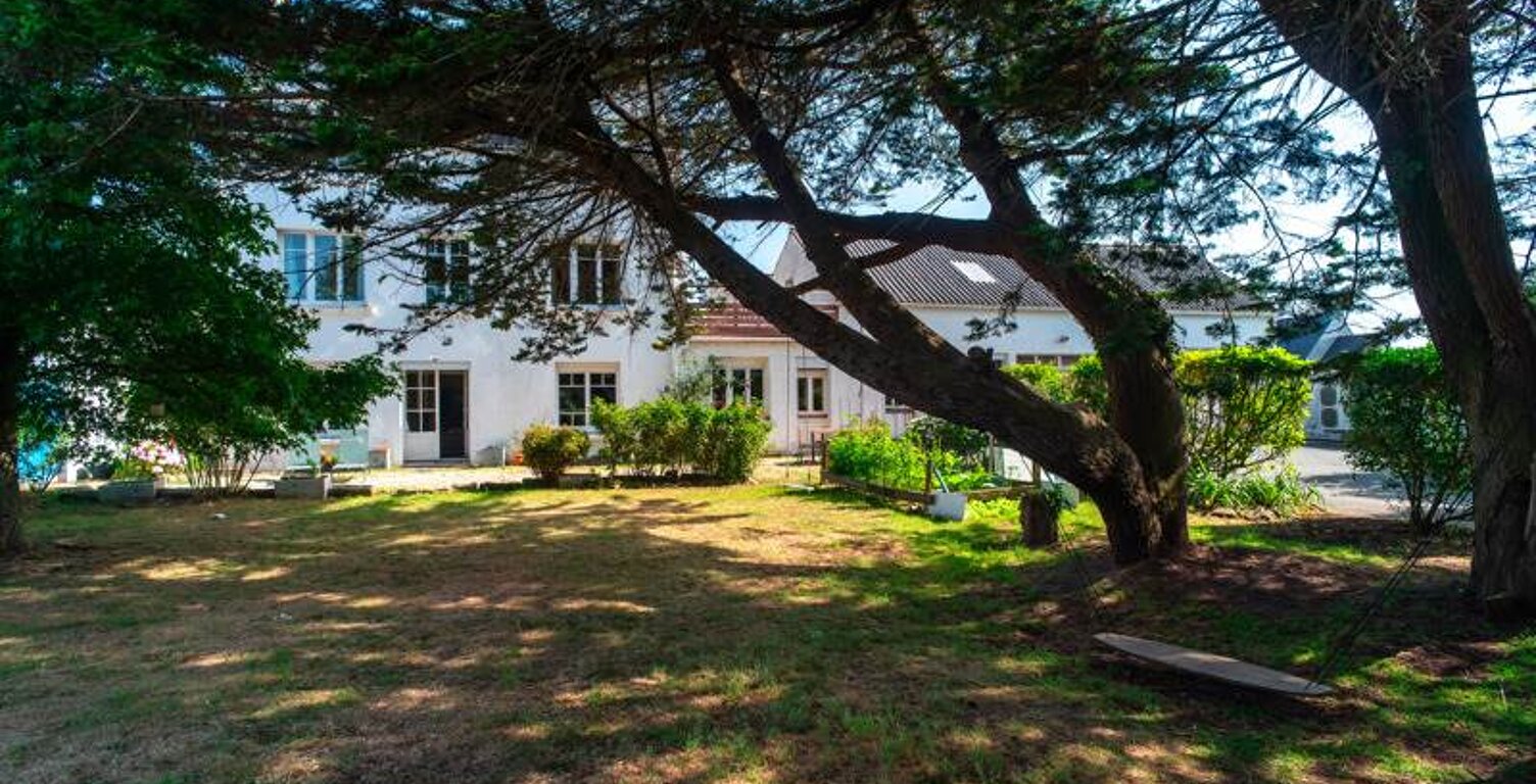 Vente maison 9 pièces 215 m² Treffiagat (29730) — photo 1
