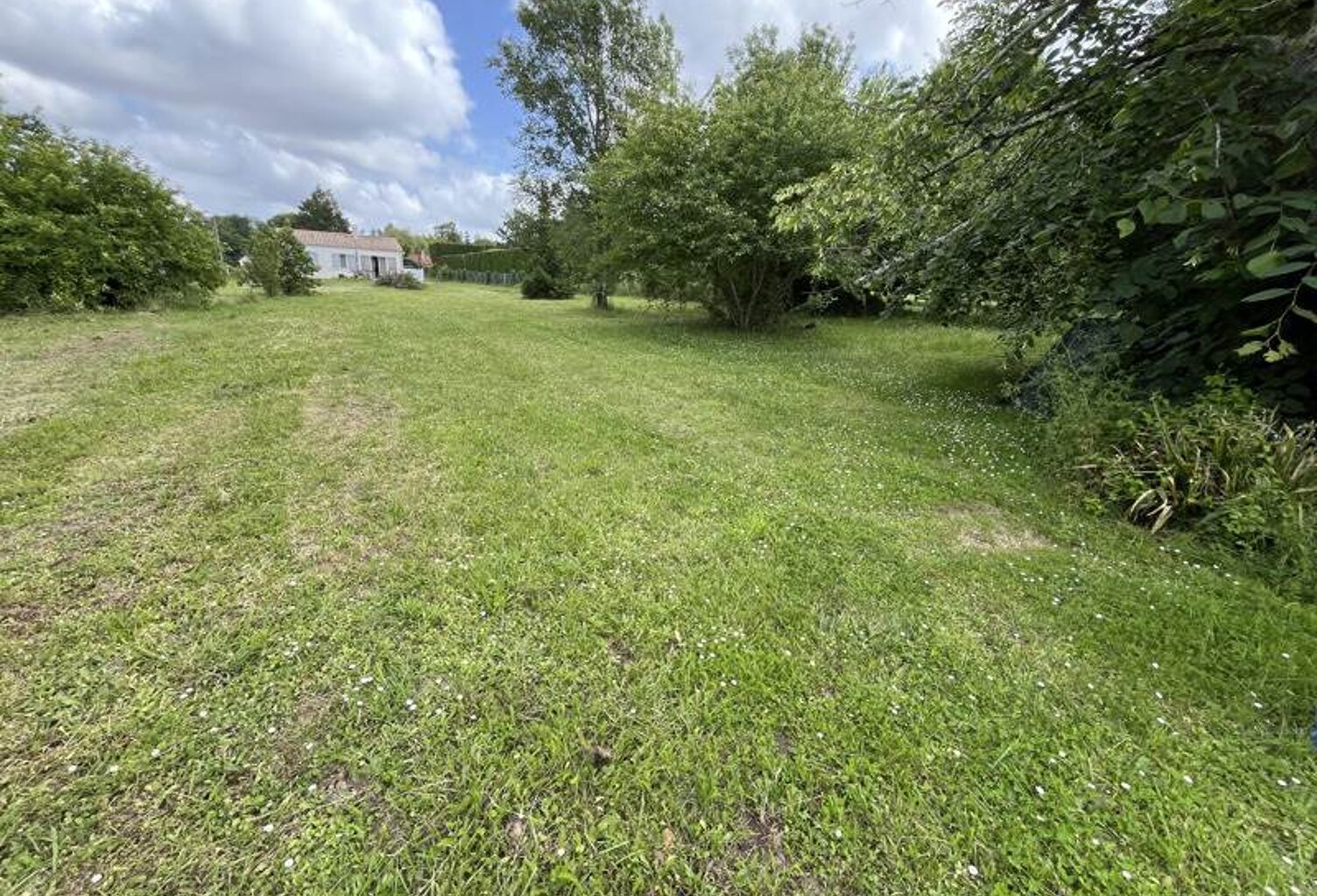Terrain à bâtir de 0 pièces principales — photo 1
