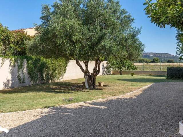 Villa de 6 pièces principales — photo du bien