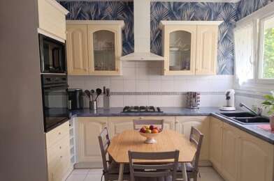 Appartement 3 pièces 169087 €