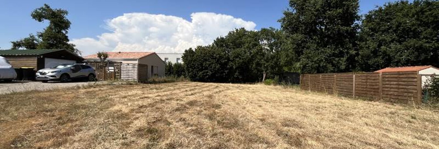 Terrain  697 m² à vendre à Saint-Lumine-de-Coutais (44310)