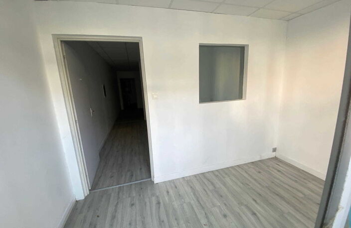 2 Locaux Commerciaux | Barbotan-les-Thermes (32150) — photo 3