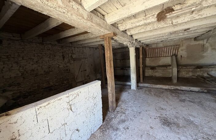 GRANGE A REHABILITER 200 M2 — photo 4