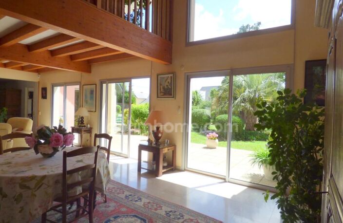 Vaste maison 220 m2 avec beau terrain — photo 2