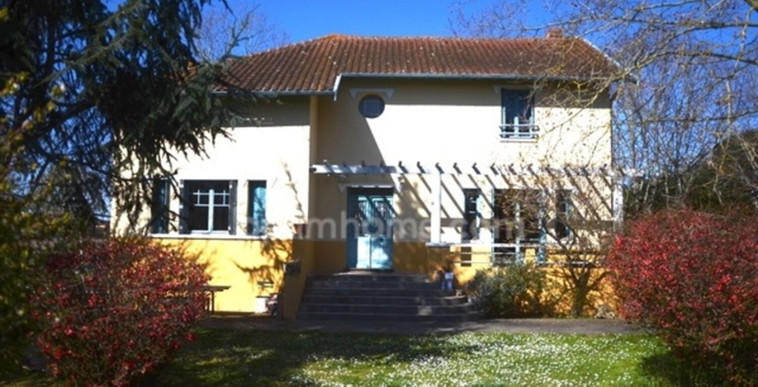 MURET-OX – ÉLÉGANTE DEMEURE DE CARACTÈRE DES ANNÉES 1930 AU CŒUR D’UN PARC ARBORÉ DE 4 707 m² — photo 1