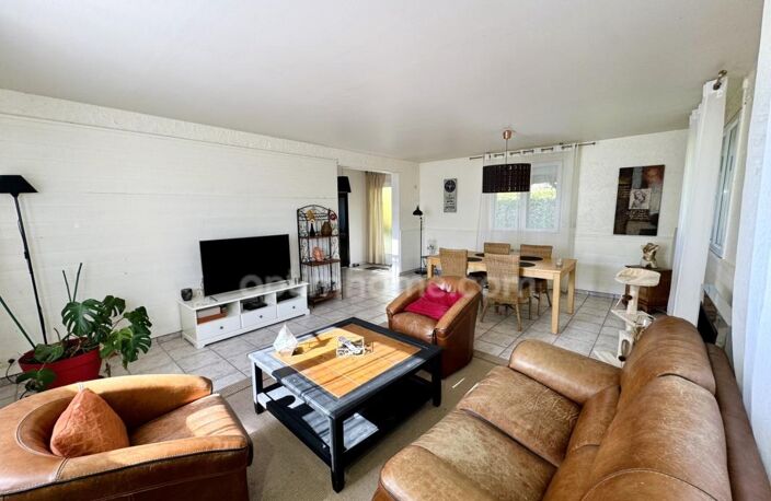 Maison à vendre - Courbépine (27300) - 4 Chambres, Grand séjour, Belle véranda, Dépendance, Jardin clos — photo 5