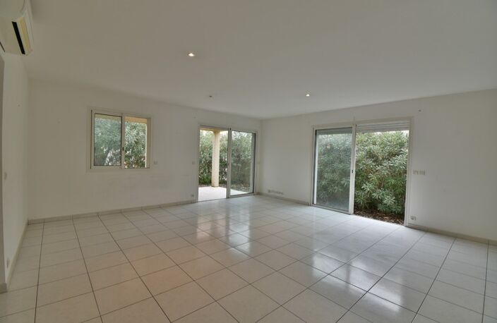 Maison de plain pied 4 pièces 97 m² — photo 2