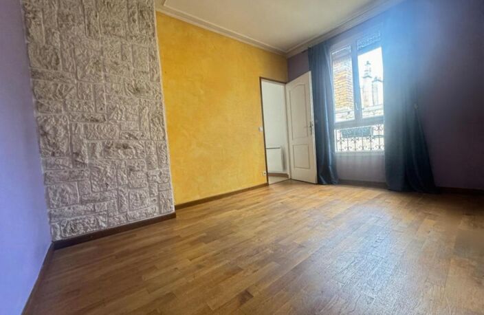 94 SAINT MANDE - T2 ÉTAGE 4/4 - BOIS DE VINCENNES - FUSION POSSIBLE AVEC T2 VOISIN — photo 2