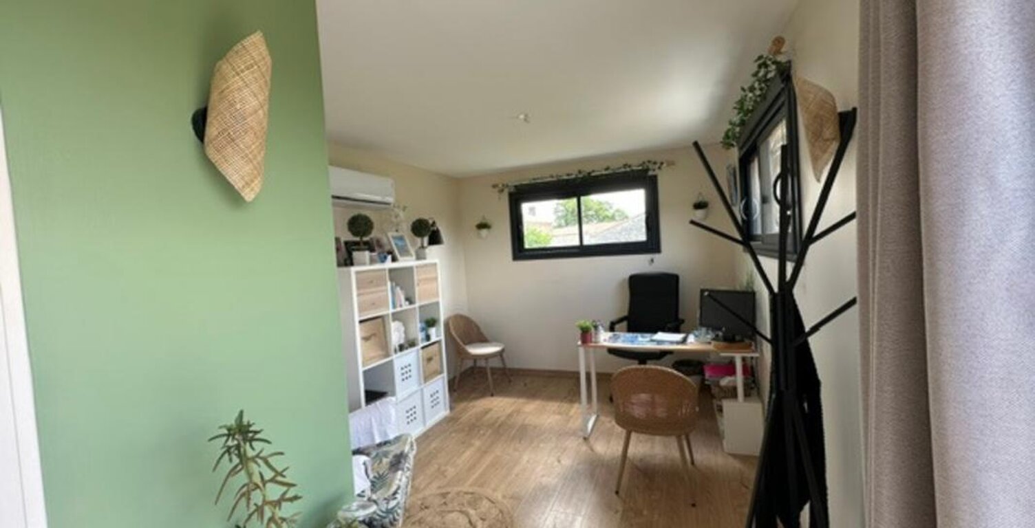 Local pro/ Bureau– Chalet autonome de 20 m²(Charente) — photo 1