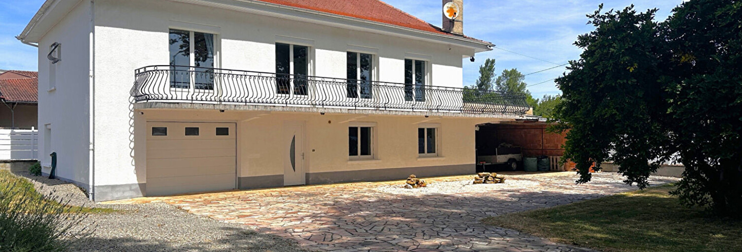 Maison 7 Pièces 204 m² à vendre à Vailhourles (12200)
