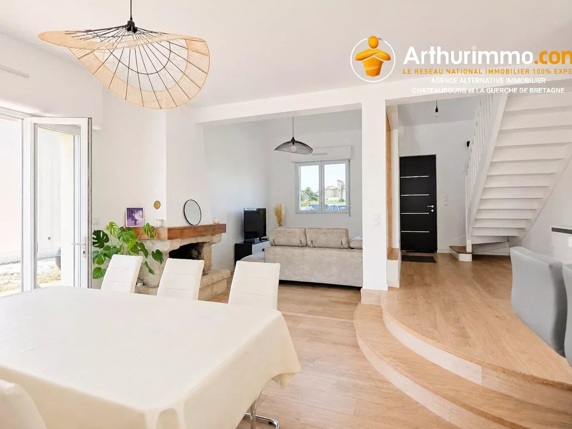 Maison 5 pièces 155 m² · à Châteaubourg · 155 m² · 298 200 €